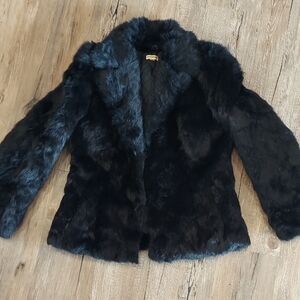 Luxurious Women's Black Fur Jacket
